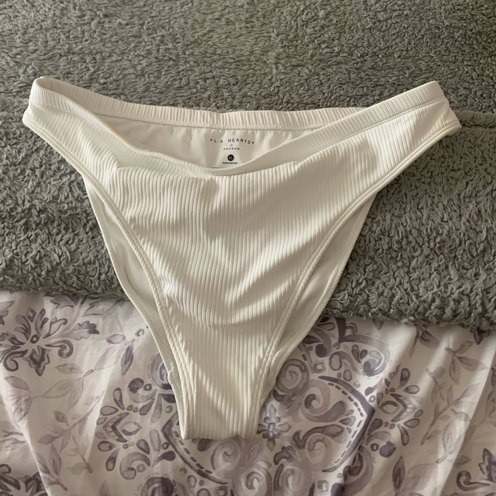 PACSUN: White Bikini Bottoms